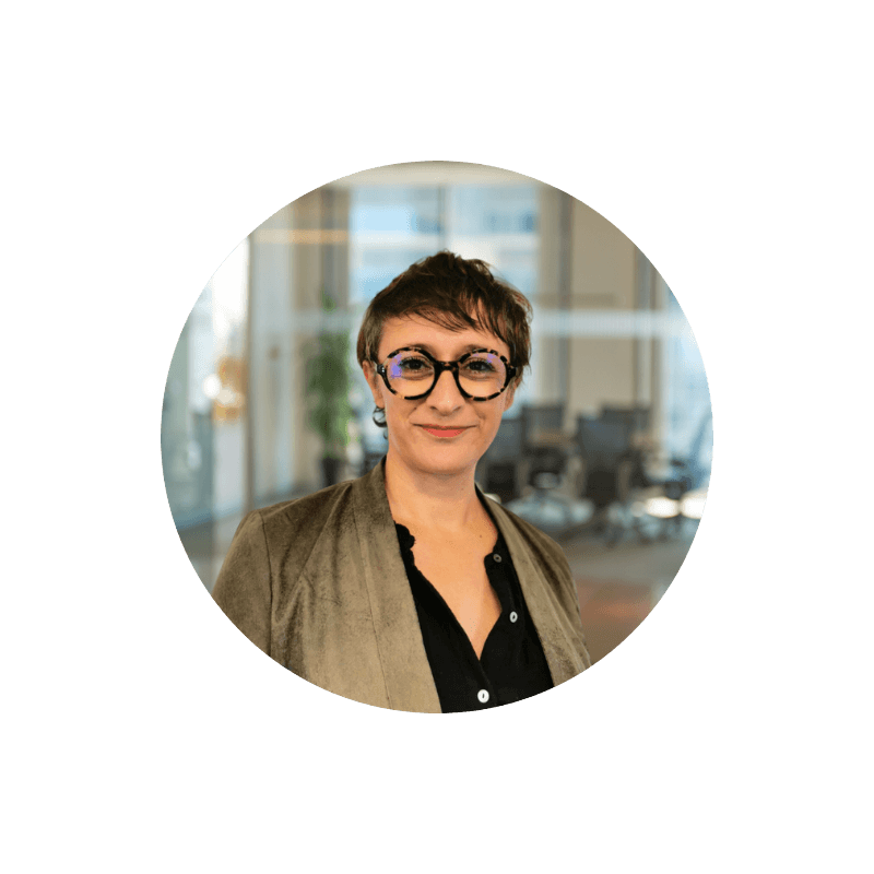 Portrait de Julie Charron, customer success manager chez wekey
